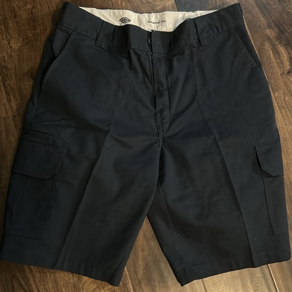 Dickies cargo shorts - Picture 2 of 2